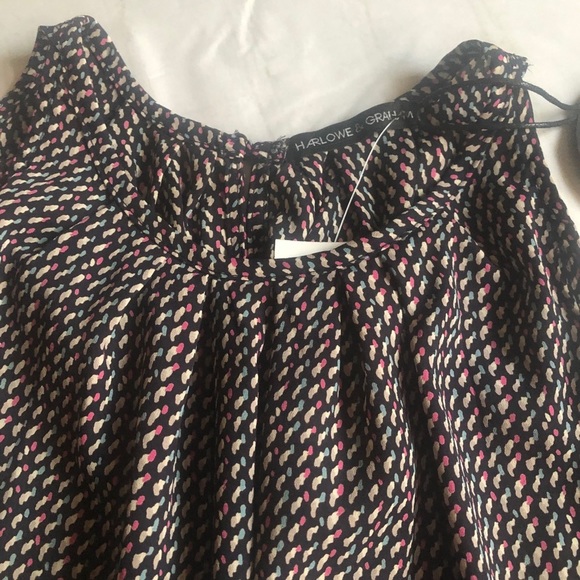 Harlowe &‎ Graham black graphic high neck swing top size Medium NEW with tag - Picture 3 of 11